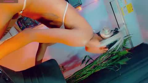 isabellagirs online show from 04-16-26, 08:04