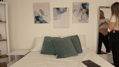 Isabella  online show from 02-23-26, 01:41