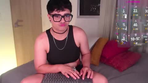 Isabella Mout  online show from 03-21-26, 02:05