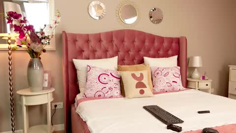 IsabellaMyst online show from 12-01-25, 10:26