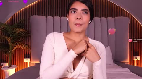 Isa  online show from 03-21-26, 04:28