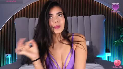 Snapshot of isabellax21 chatting on 05-28-26, 04:21 Isa online show from 05-28-26, 04:21