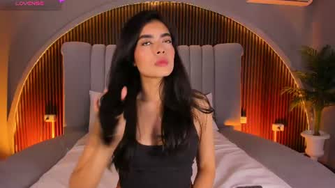 Snapshot of isabellax21 chatting on 07-12-26, 04:14 Isa online show from 07-12-26, 04:14