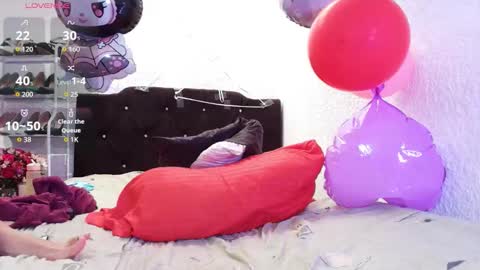 Snapshot of isabelle_sara chatting on 03-03-26, 07:53 isabelle_sara online show from 03-03-26, 07:53