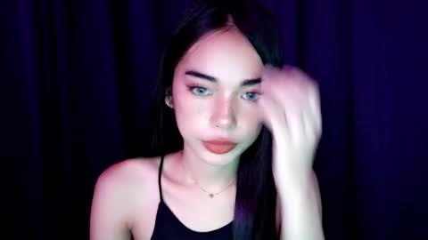 Isabelle online show from 11-23-25, 02:06