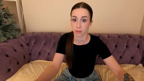 Isabelle online show from 03-15-26, 07:53