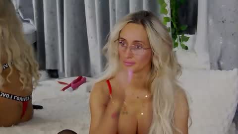 IsabelleEthan online show from 11-14-25, 02:32