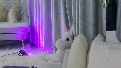 Snapshot of isabelleethan chatting on 05-15-26, 11:56 IsabelleEthan online show from 05-15-26, 11:56