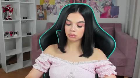 isabellevale online show from 10-21-25, 05:57