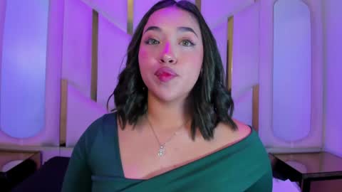isabellrodriguez18 online show from 04-14-26, 03:23