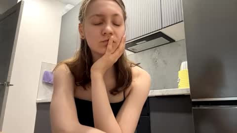 Snapshot of isabelvonseeger chatting on 04-29-26, 01:48 I am Maxine ntmu online show from 04-29-26, 01:48