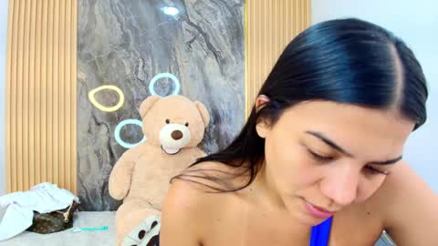 ISADORA online show from 03-27-26, 02:50