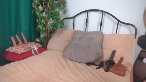Snapshot of isadoradunkan chatting on 07-17-26, 08:14 isadoradunkan online show from 07-17-26, 08:14