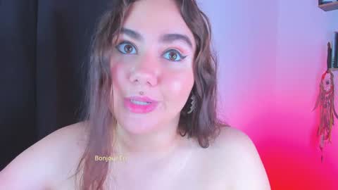 Snapshot of isarhodes_ chatting on 01-10-25, 02:25 Isa online show from 01-10-25, 02:25