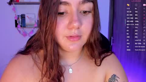 Snapshot of isarhodes_ chatting on 10-14-25, 10:21 Isa online show from 10-14-25, 10:21