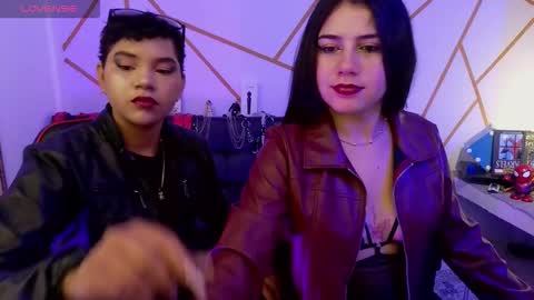 isabela online show from 11-05-25, 02:44