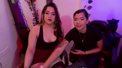 isabela online show from 11-21-25, 04:33