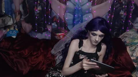 Sele online show from 10-31-25, 09:38