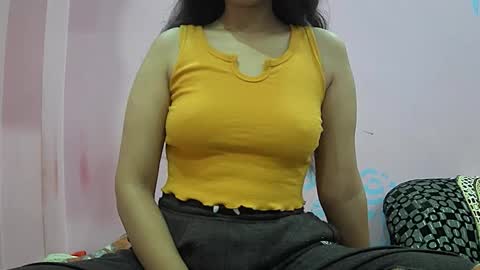 Snapshot of ishika_singh_ chatting on 02-22-26, 02:02 ishika_singh_ online show from 02-22-26, 02:02