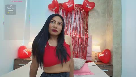 Isis Choi online show from 02-14-26, 07:32