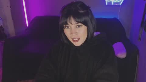 Snapshot of isis_diosa chatting on 02-01-25, 11:10 Ana Maria online show from 02-01-25, 11:10