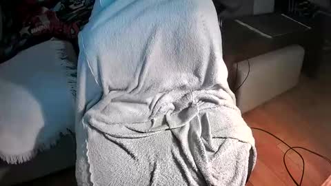 Snapshot of iskarius chatting on 11-09-25, 09:24 Iskarius online show from 11-09-25, 09:24