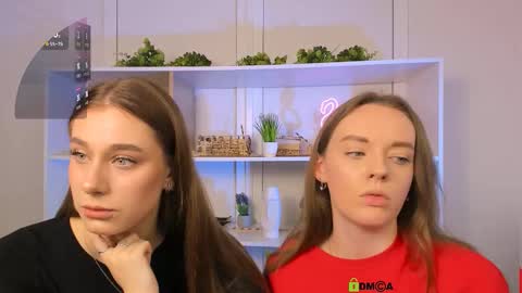 Snapshot of isla_dior chatting on 10-08-25, 08:56 isla_dior online show from 10-08-25, 08:56