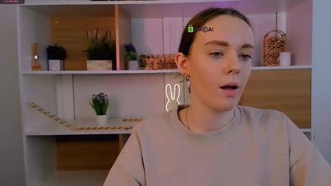 isla_dior online show from 12-16-25, 07:35