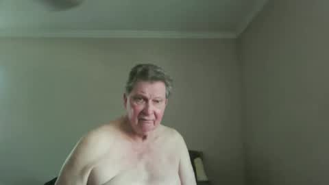 Snapshot of island625103 chatting on 05-18-26, 06:36 island625103 online show from 05-18-26, 06:36
