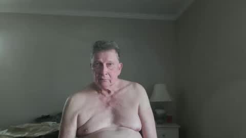 Snapshot of island625103 chatting on 05-31-26, 09:49 island625103 online show from 05-31-26, 09:49