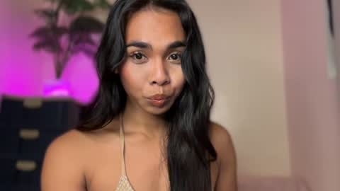 Snapshot of island_girlxxx chatting on 07-10-26, 10:56 Alona online show from 07-10-26, 10:56