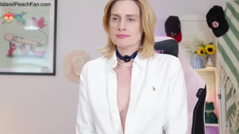 Lou  Peaches online show from 05-15-26, 02:13