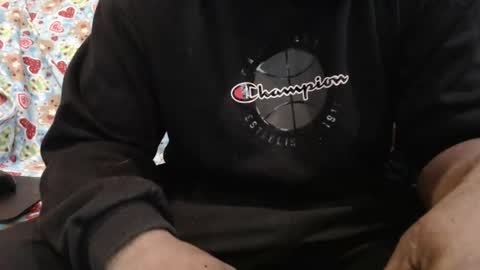 islandboi_88 online show from 04-24-26, 09:06