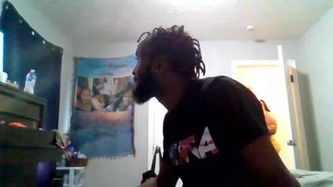 Snapshot of islandmaker chatting on 05-20-26, 06:36 islandmaker online show from 05-20-26, 06:36