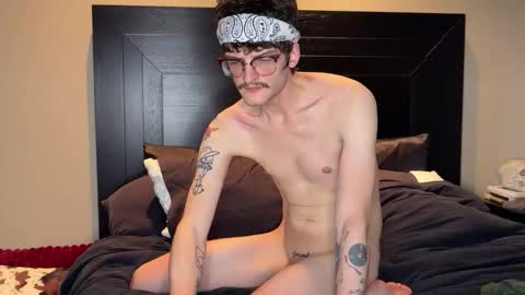 isocialmedia online show from 03-06-26, 06:04