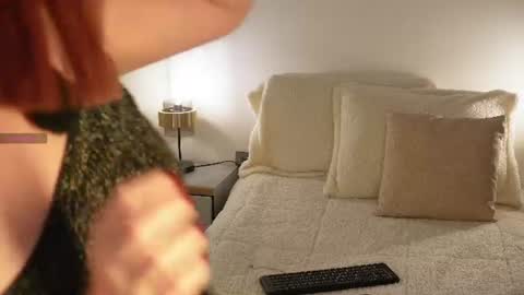 Snapshot of issa_baby_ chatting on 07-04-26, 04:29 issa baby online show from 07-04-26, 04:29
