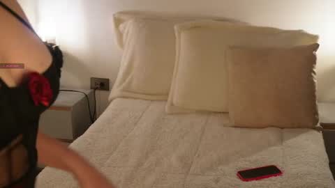 Snapshot of issa_baby_ chatting on 07-10-26, 04:17 issa baby online show from 07-10-26, 04:17