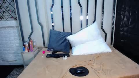 issa_blue online show from 06-01-26, 04:52