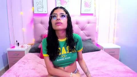 Issa  online show from 11-26-25, 04:02