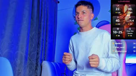 Snapshot of issac_james chatting on 02-07-25, 11:01 Issac online show from 02-07-25, 11:01