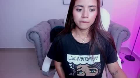 issi_loren online show from 10-25-25, 03:29