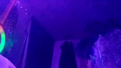 Snapshot of issyamazin667 chatting on 10-19-25, 06:19 Girlnextdoor online show from 10-19-25, 06:19