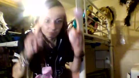 Snapshot of issyamazin667 chatting on 03-03-26, 11:10 Girlnextdoor online show from 03-03-26, 11:10