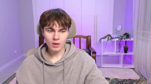 Snapshot of istairee chatting on 01-03-25, 03:16 Maks online show from 01-03-25, 03:16