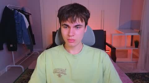 Snapshot of istairee chatting on 02-16-25, 10:10 Maks online show from 02-16-25, 10:10