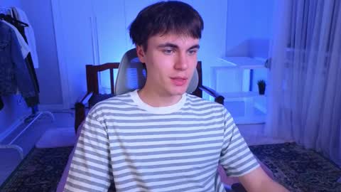 Snapshot of istairee chatting on 02-21-25, 01:55 Maks online show from 02-21-25, 01:55