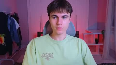 Snapshot of istairee chatting on 02-28-25, 01:25 Maks online show from 02-28-25, 01:25