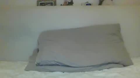 italian_boy_22 online show from 04-10-26, 11:20