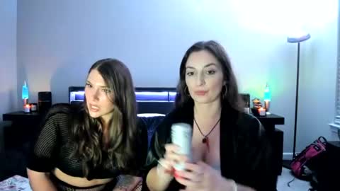 Bella Bloom online show from 06-15-26, 03:31