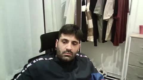 italianboybcn online show from 11-05-25, 09:15